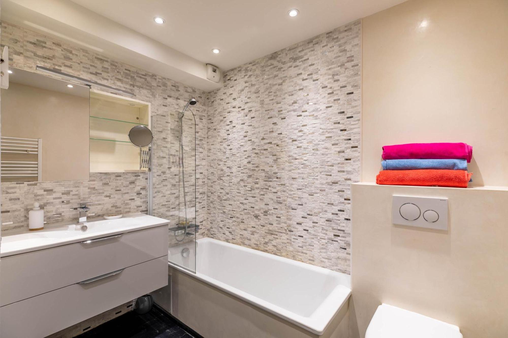 Ferienwohnung Tanit Piscine, 6 Couchages, Parking Antibes Exterior foto